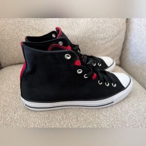 Men's 10 1/2, Converse Black High Top Sneakers with Red Accents, Size. NWOT